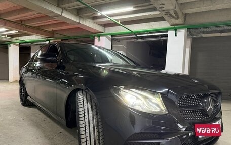 Mercedes-Benz E-Класс, 2019 год, 4 000 000 рублей, 13 фотография