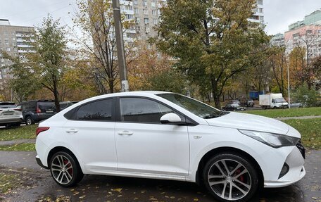 Hyundai Solaris II рестайлинг, 2021 год, 1 850 000 рублей, 7 фотография