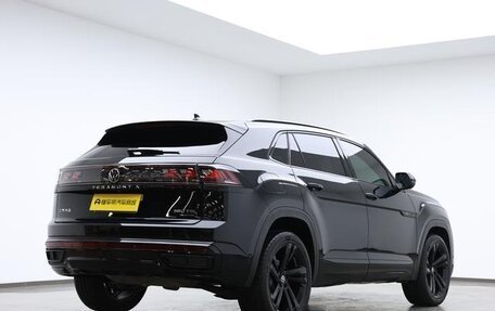 Volkswagen Teramont I, 2022 год, 3 840 000 рублей, 4 фотография