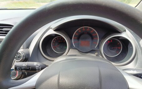 Honda Fit III, 2010 год, 650 000 рублей, 3 фотография