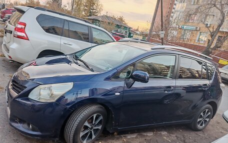 Toyota Verso I, 2011 год, 1 100 000 рублей, 2 фотография