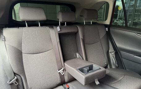 Toyota RAV4, 2021 год, 2 400 000 рублей, 14 фотография