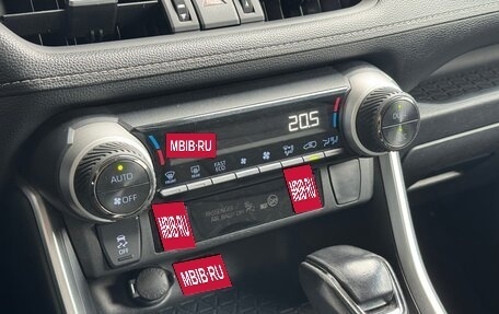 Toyota RAV4, 2021 год, 2 400 000 рублей, 24 фотография