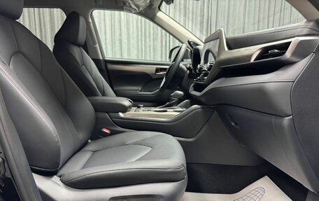 Toyota Highlander, 2025 год, 5 800 000 рублей, 32 фотография