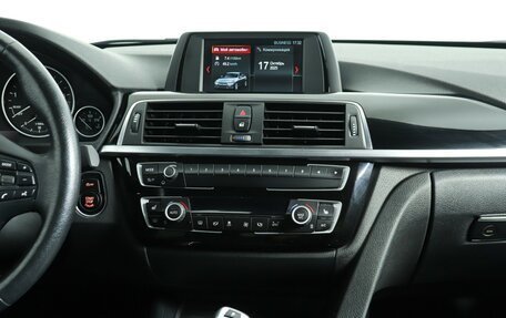 BMW 3 серия, 2017 год, 2 313 000 рублей, 14 фотография