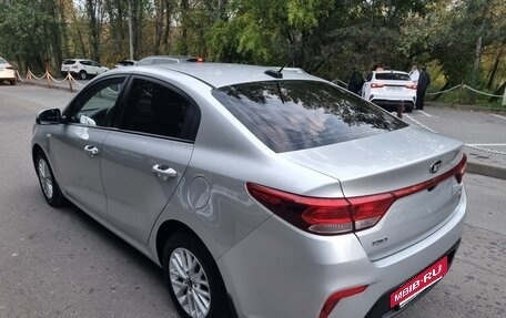 KIA Rio IV, 2018 год, 1 400 000 рублей, 10 фотография