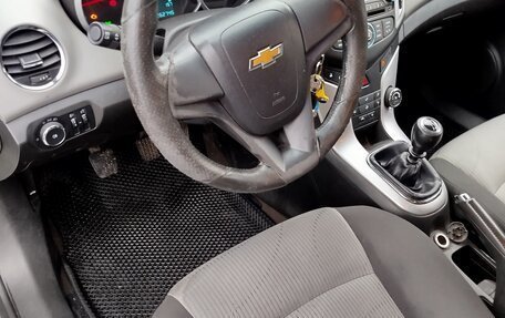 Chevrolet Cruze II, 2014 год, 640 000 рублей, 6 фотография