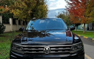 Volkswagen Tiguan II, 2018 год, 3 240 000 рублей, 1 фотография