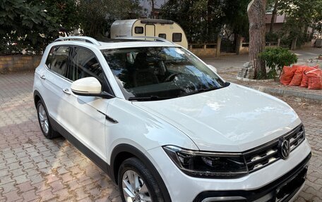 Volkswagen T-Cross I, 2022 год, 1 950 000 рублей, 4 фотография