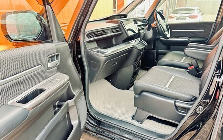 Honda Stepwgn IV, 2015 год, 2 299 000 рублей, 24 фотография