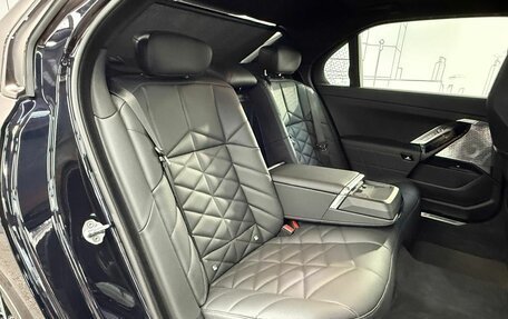 BMW 7 серия, 2023 год, 14 200 000 рублей, 17 фотография