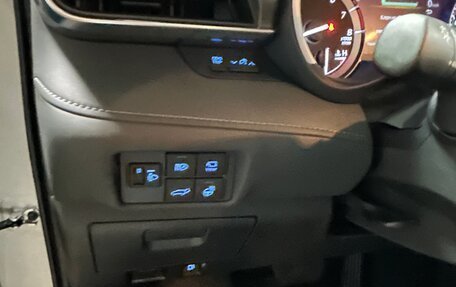 Toyota Highlander, 2021 год, 6 300 000 рублей, 9 фотография