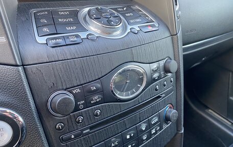 Infiniti FX II, 2013 год, 1 850 000 рублей, 15 фотография