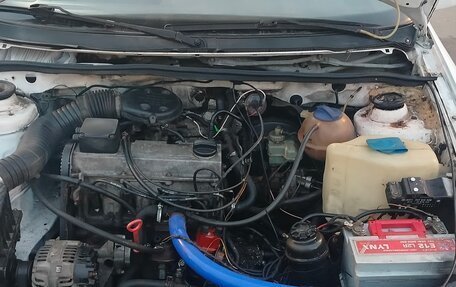 Volkswagen Passat B4, 1994 год, 135 000 рублей, 10 фотография