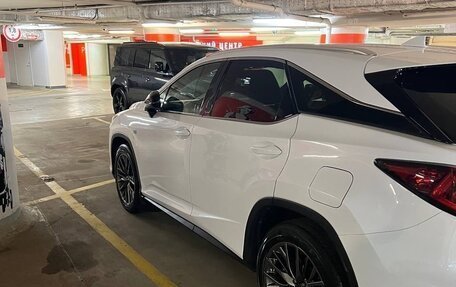 Lexus RX IV рестайлинг, 2017 год, 3 700 000 рублей, 4 фотография