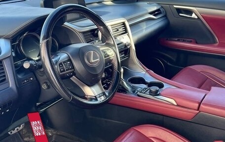 Lexus RX IV рестайлинг, 2017 год, 3 700 000 рублей, 7 фотография