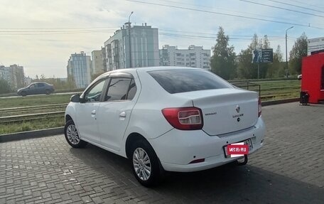 Renault Logan II, 2017 год, 700 000 рублей, 3 фотография