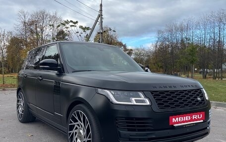 Land Rover Range Rover IV рестайлинг, 2018 год, 8 900 000 рублей, 4 фотография