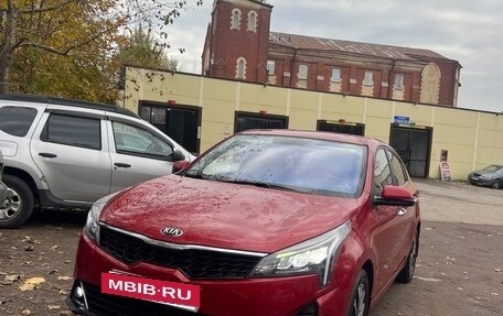 KIA Rio IV, 2021 год, 1 649 000 рублей, 2 фотография