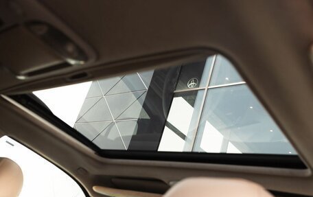 Toyota Sequoia II рестайлинг, 2004 год, 2 030 000 рублей, 19 фотография