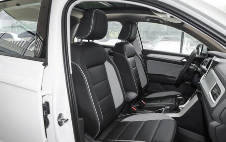 Volkswagen T-Roc I, 2025 год, 2 450 000 рублей, 10 фотография