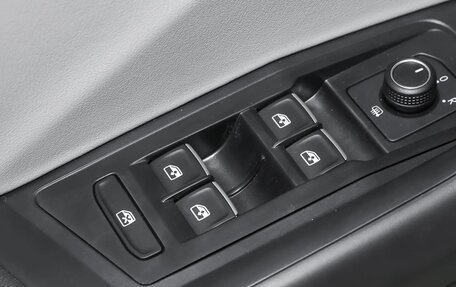 Volkswagen T-Roc I, 2025 год, 2 450 000 рублей, 26 фотография