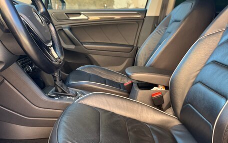 Volkswagen Tiguan II, 2020 год, 3 000 000 рублей, 7 фотография