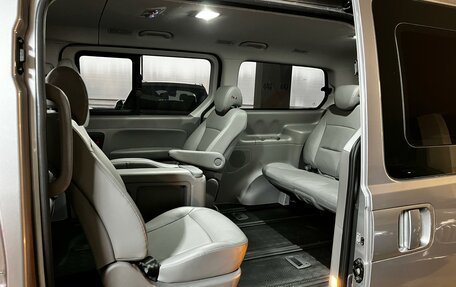 Hyundai Grand Starex Grand Starex I рестайлинг 2, 2020 год, 4 293 000 рублей, 13 фотография