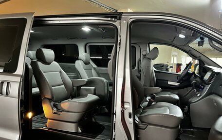 Hyundai Grand Starex Grand Starex I рестайлинг 2, 2020 год, 4 293 000 рублей, 16 фотография