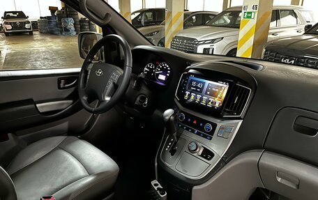 Hyundai Grand Starex Grand Starex I рестайлинг 2, 2020 год, 4 293 000 рублей, 23 фотография