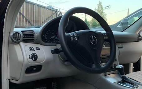 Mercedes-Benz C-Класс, 2004 год, 630 000 рублей, 6 фотография
