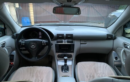 Mercedes-Benz C-Класс, 2004 год, 630 000 рублей, 14 фотография