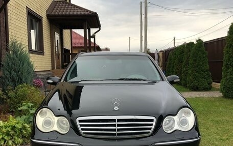 Mercedes-Benz C-Класс, 2004 год, 630 000 рублей, 5 фотография