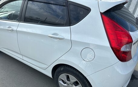 Hyundai Solaris II рестайлинг, 2015 год, 1 095 000 рублей, 2 фотография