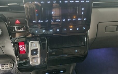 Hyundai Staria, 2021 год, 3 938 000 рублей, 9 фотография