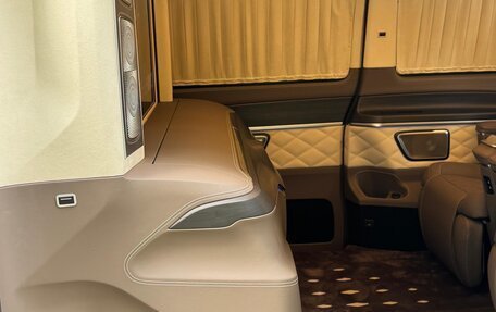 Mercedes-Benz V-Класс, 2024 год, 19 500 000 рублей, 10 фотография