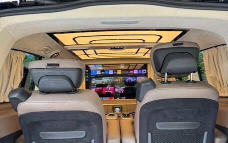 Mercedes-Benz V-Класс, 2024 год, 19 500 000 рублей, 22 фотография