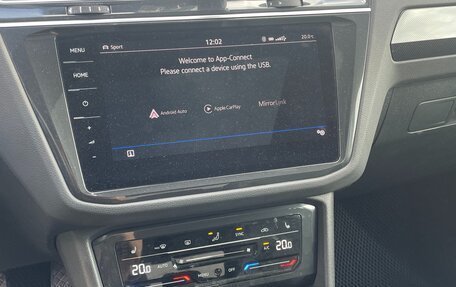 Volkswagen Tiguan II, 2021 год, 3 650 000 рублей, 8 фотография