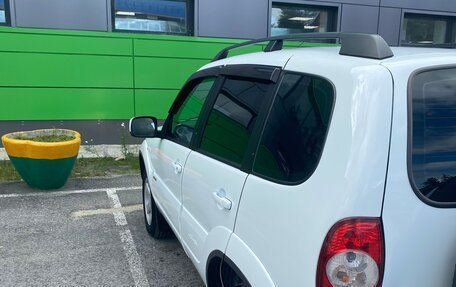 Chevrolet Niva I рестайлинг, 2015 год, 690 000 рублей, 2 фотография