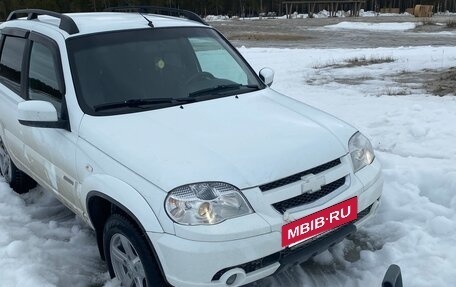 Chevrolet Niva I рестайлинг, 2015 год, 690 000 рублей, 4 фотография