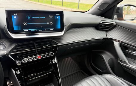 Peugeot 2008 II, 2021 год, 2 900 000 рублей, 12 фотография