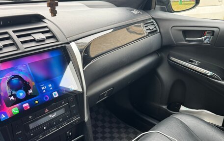 Toyota Camry, 2017 год, 2 450 000 рублей, 10 фотография