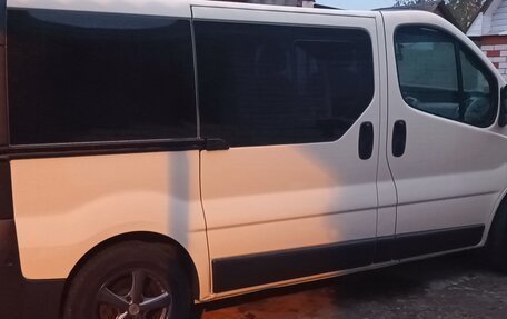 Opel Vivaro A рестайлинг, 2005 год, 1 500 000 рублей, 2 фотография