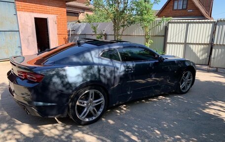 Chevrolet Camaro VI, 2022 год, 3 550 000 рублей, 3 фотография