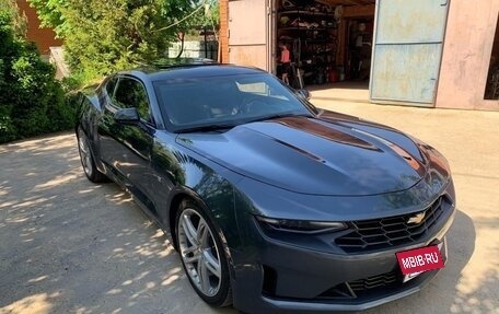 Chevrolet Camaro VI, 2022 год, 3 550 000 рублей, 2 фотография