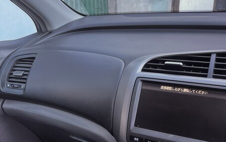 Honda Stream II, 2010 год, 1 212 000 рублей, 30 фотография