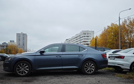 Skoda Superb III рестайлинг, 2018 год, 1 750 000 рублей, 3 фотография