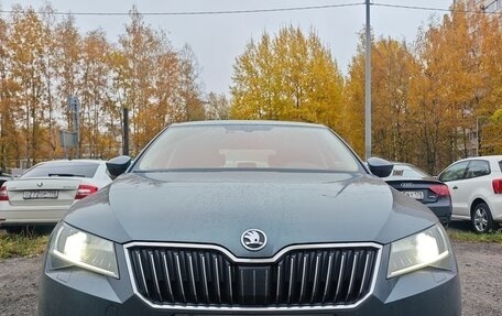 Skoda Superb III рестайлинг, 2018 год, 1 750 000 рублей, 1 фотография