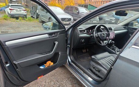 Skoda Superb III рестайлинг, 2018 год, 1 750 000 рублей, 21 фотография