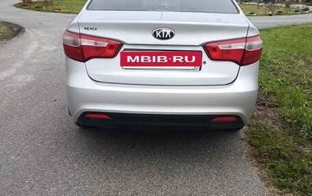 KIA Rio III рестайлинг, 2013 год, 720 000 рублей, 2 фотография